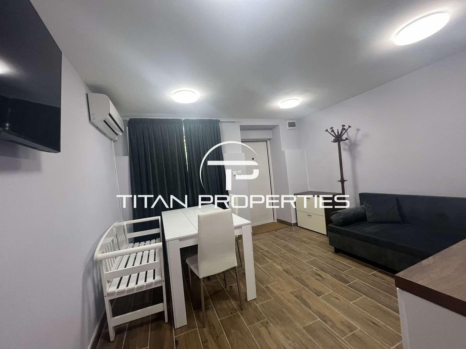 Дава се под наем Двустаен апартамент в Варна, Център - 38 кв.м за 350 € - Снимка #1