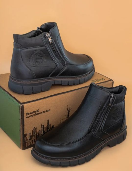 Продается мужские сапоги