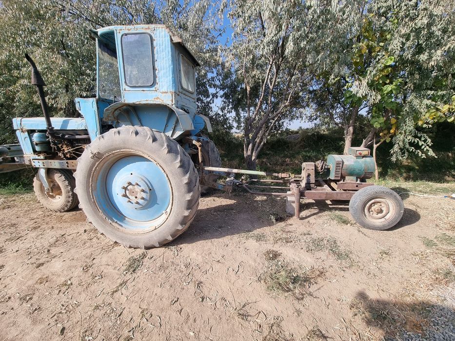 T28 traktor va sak divijok 30kv 380v 220v tok chiqaradi xolati a‘lo