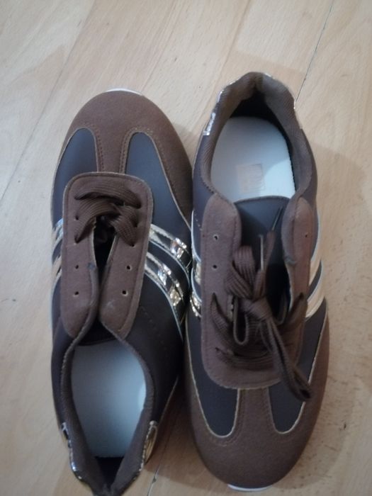 Adidasi barbati nr 42,noi
