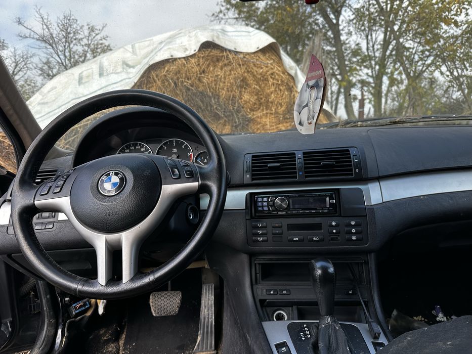 Dezmembrez piese BMW e46