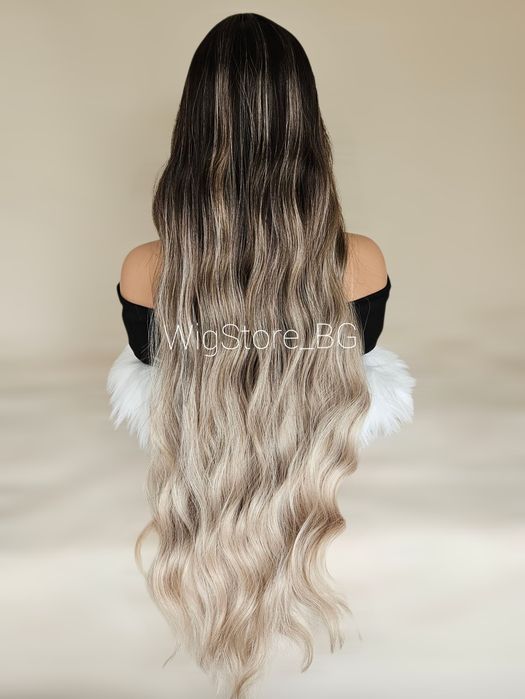 Пепеляво руса омбре къдрава перука без бретон