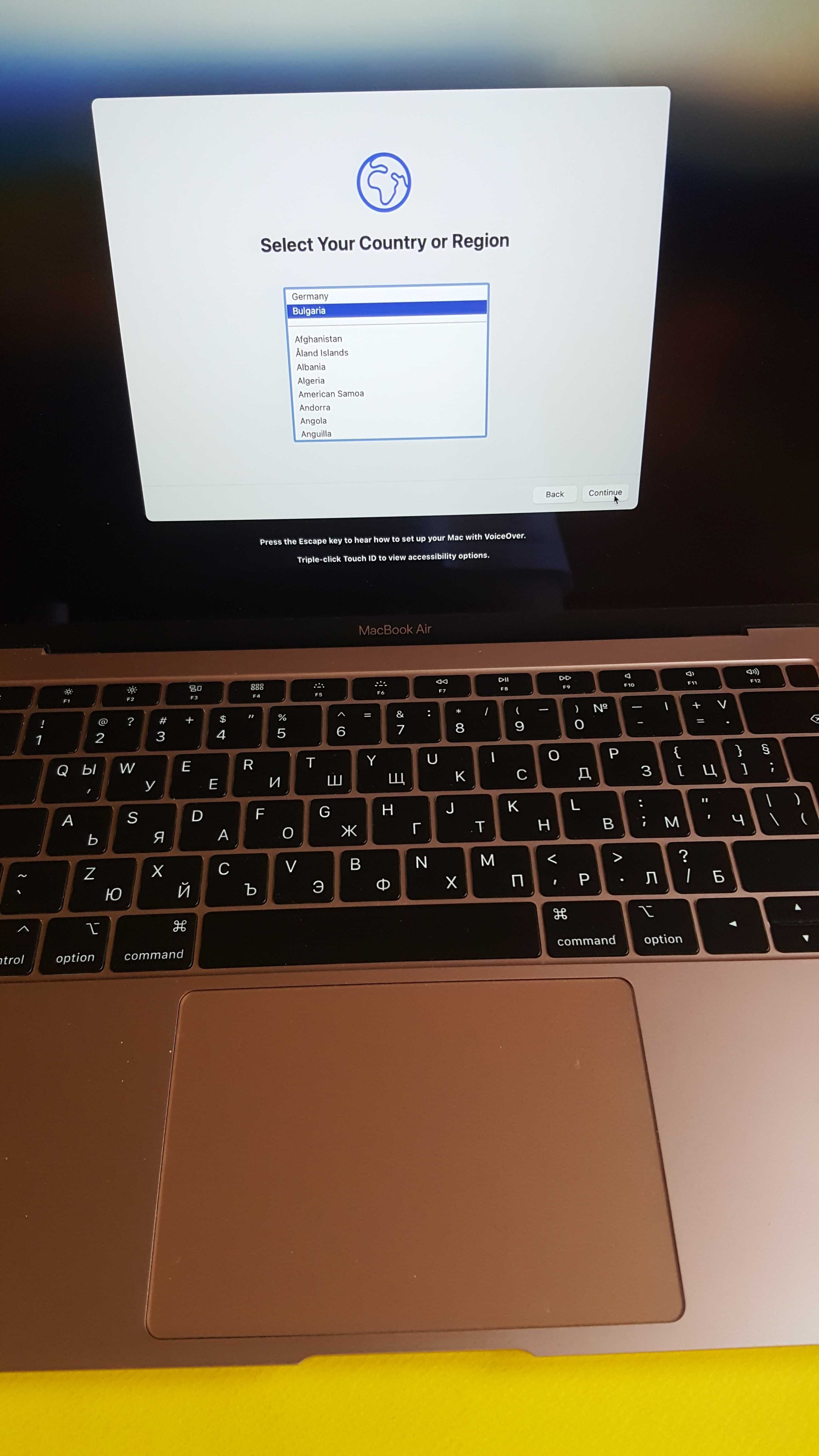 MacBook Air (Retina, 13-inch) A1932