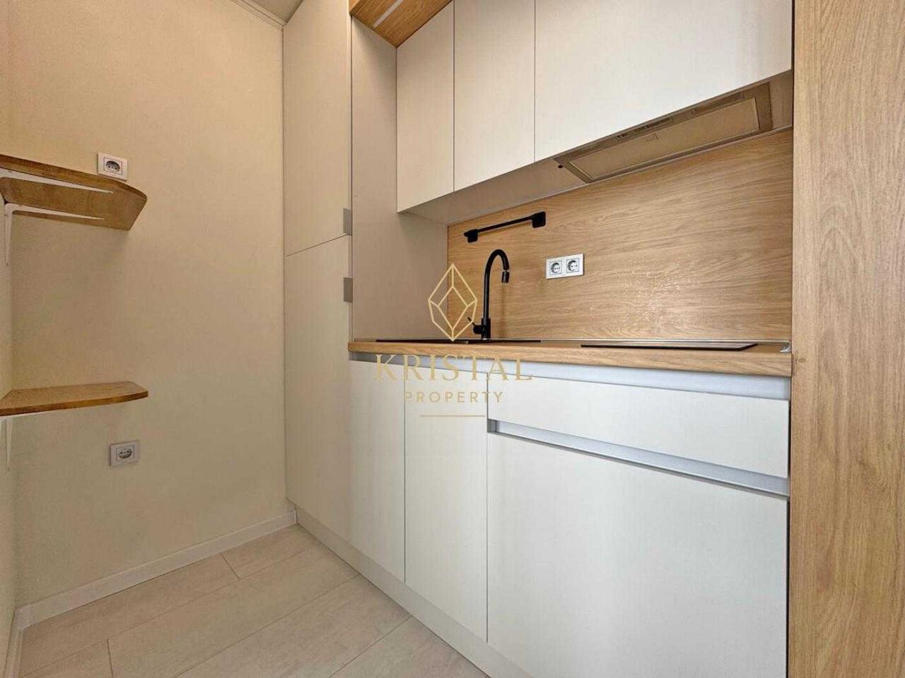 Продава се Двустаен апартамент в к.к. Слънчев бряг - 52 кв.м за 1991 €/кв.м - Снимка #8