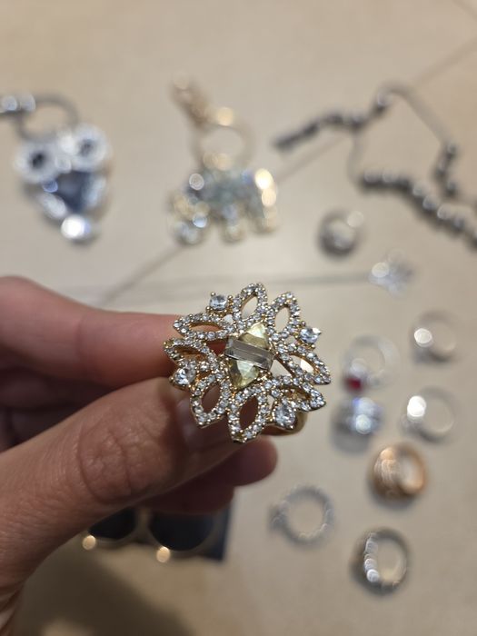 Бижута по 3 лв пръстени гердани