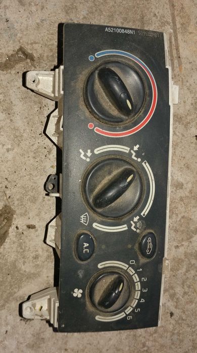 Части за Рено Меган Кауч 97 г.