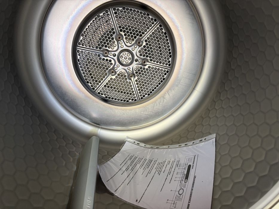 Miele T8861WP EDITION 111 сушилна с термопомпа 8 кг/24 мес гаранция