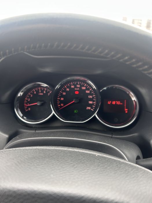 Dacia Duster 2015 121000 km Full model Prestige