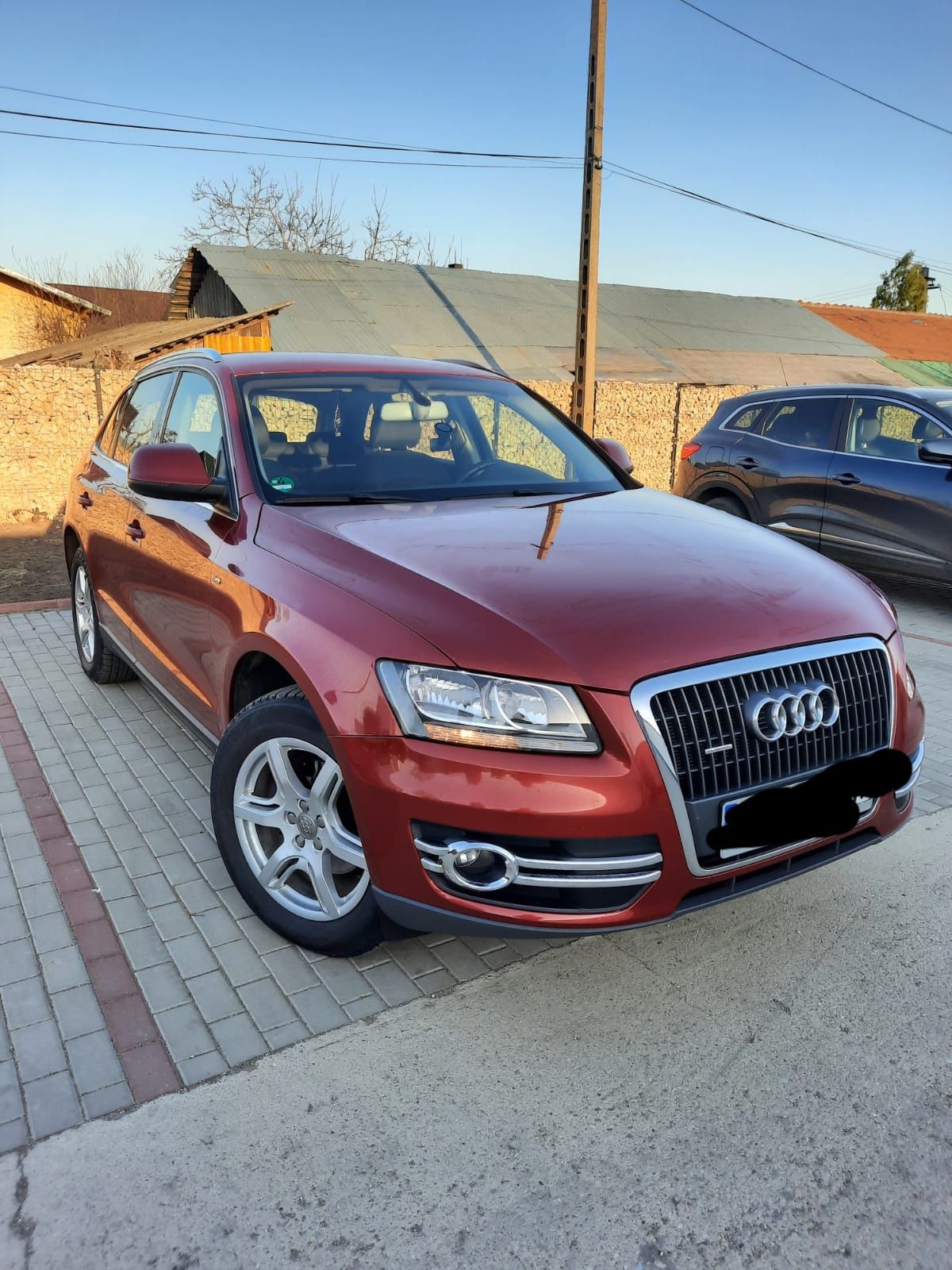 Vând Audi Q5 An 2010