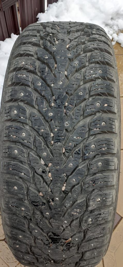 Шины Nokian Hakkapeliitta 9 SUV 235/60 R18 107T с шипами