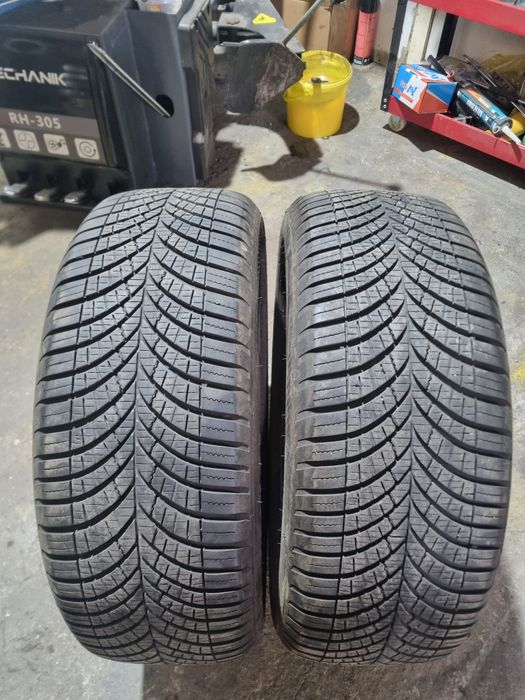 2 x Anvelope 215/55/R17 98w Goodyear Vector 4Seasons Gen-3 DOT 2022