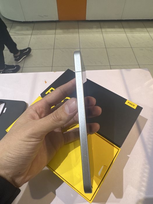 Поко ф7 Poco F7
