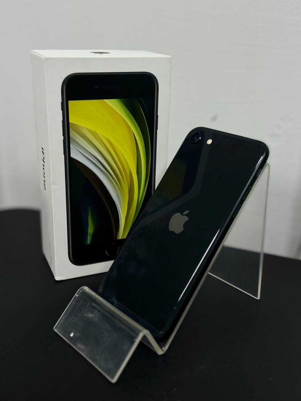 Продам Apple iPhone SE, Black, 64 Gb (Аксу)