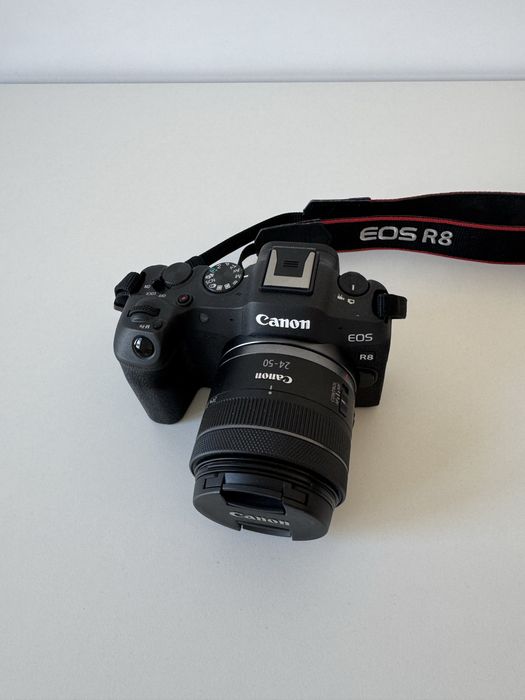 Canon EOS R8 фотоапарат с обектив