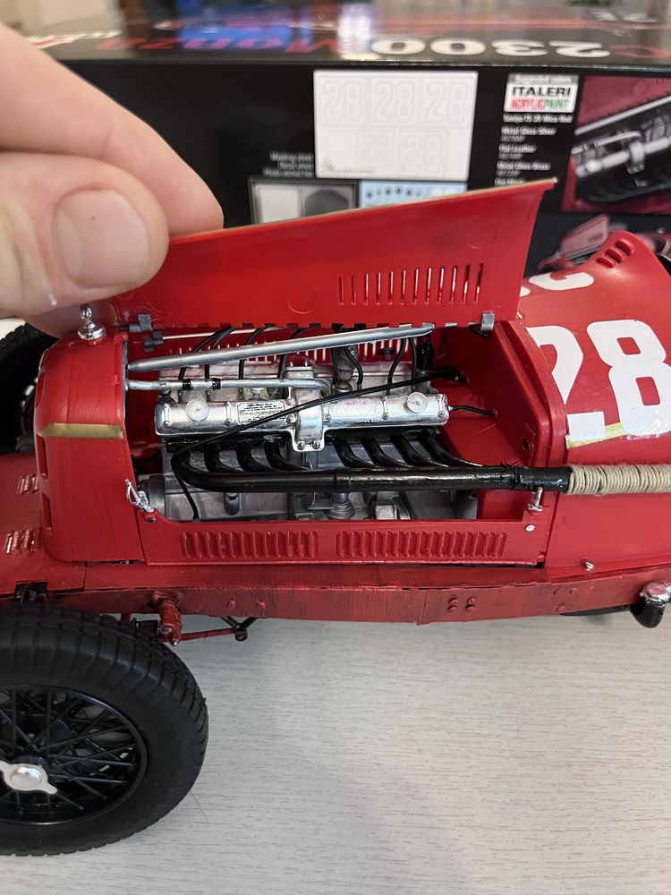 Сглобяем макет Alfa Romeo 8C 2300 Monza 1:12