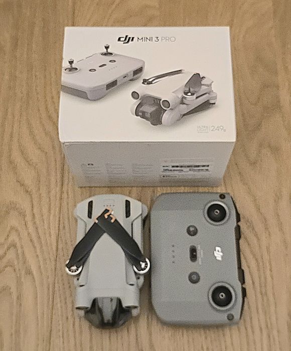 Drona DJI Mini 3 Pro, 13 incarcari baterie