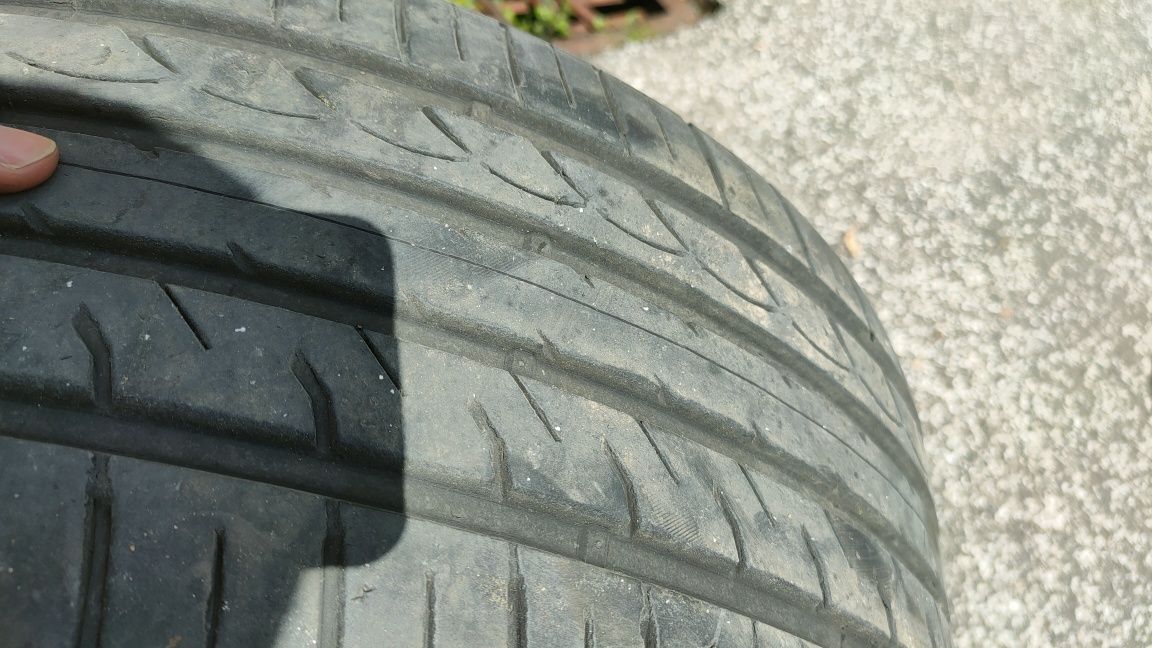 Летни гуми 235/45 r17
