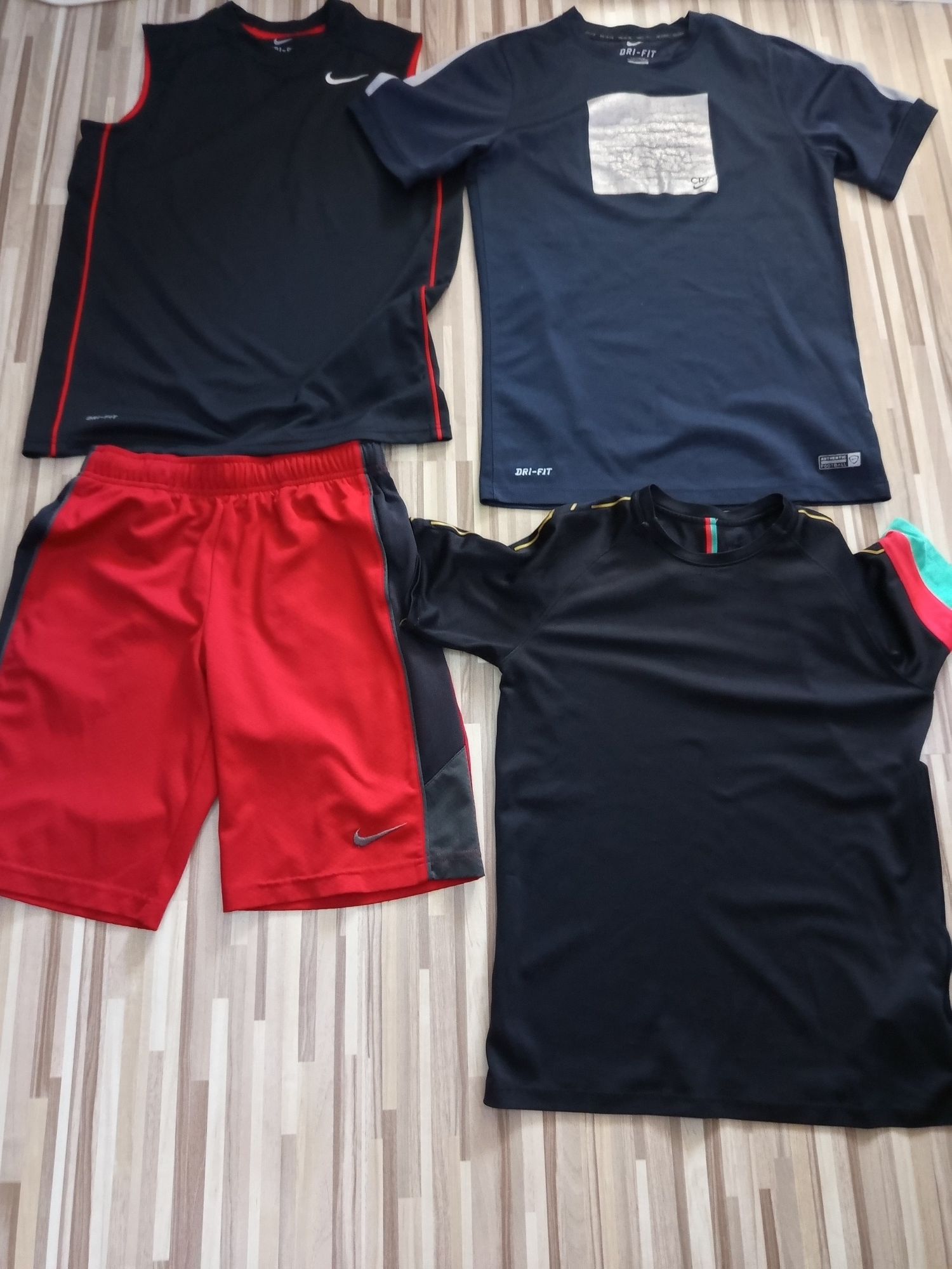 Къси панталони и тениски NIKE , UNDER ARMOUR,размер мъжка номерация S