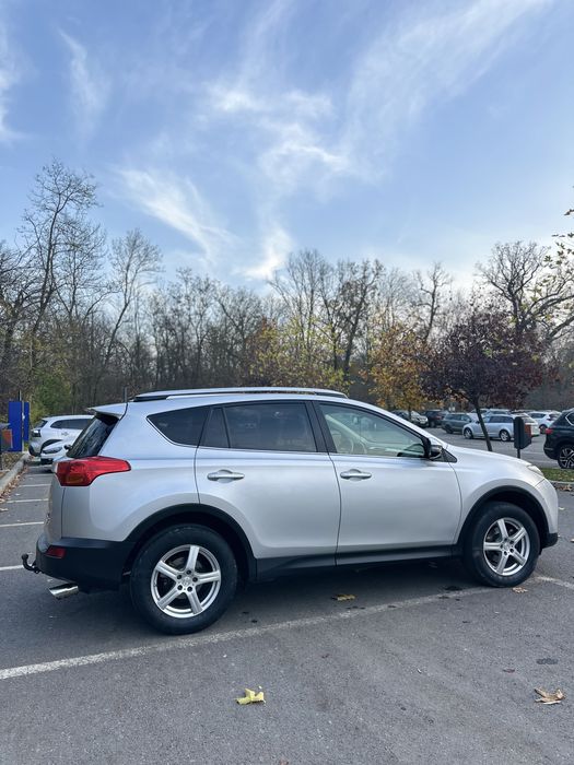 TOYOTA Rav 4 — 4x4