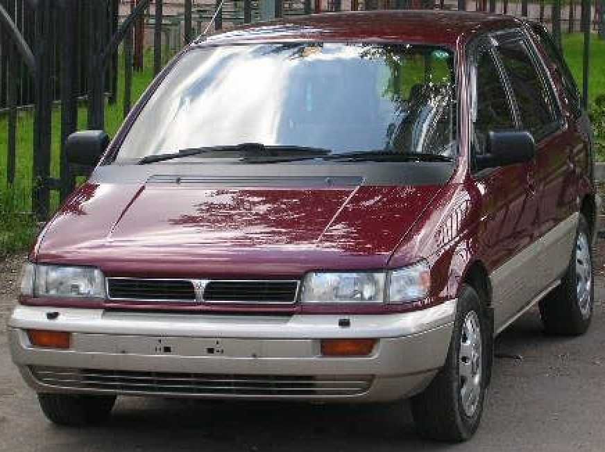 стекло фары MITSUBISHI: Chariot, Space Wagon