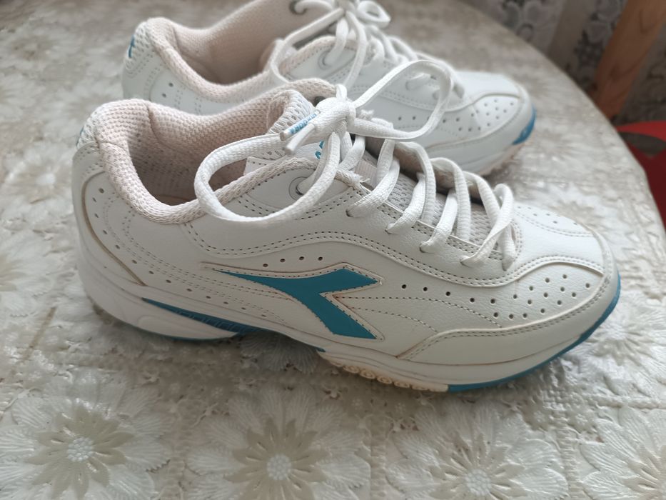 Маратонки Diadora 37