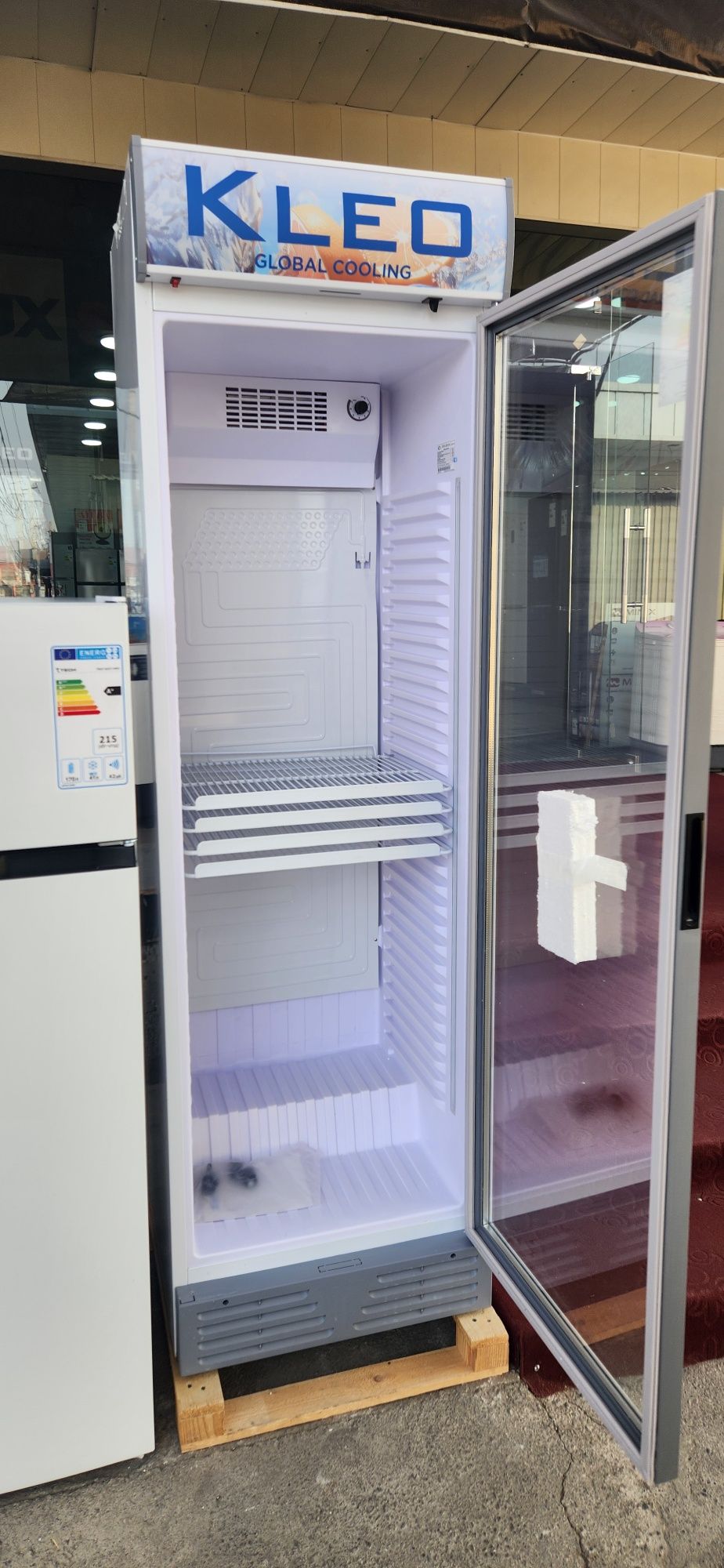 Vitrina CLEO 390L  Marg‘ilonda