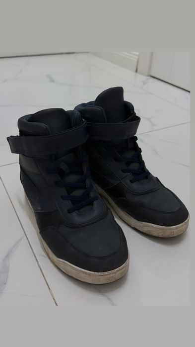 Продам обувь на мальчика. осень. 38 р.