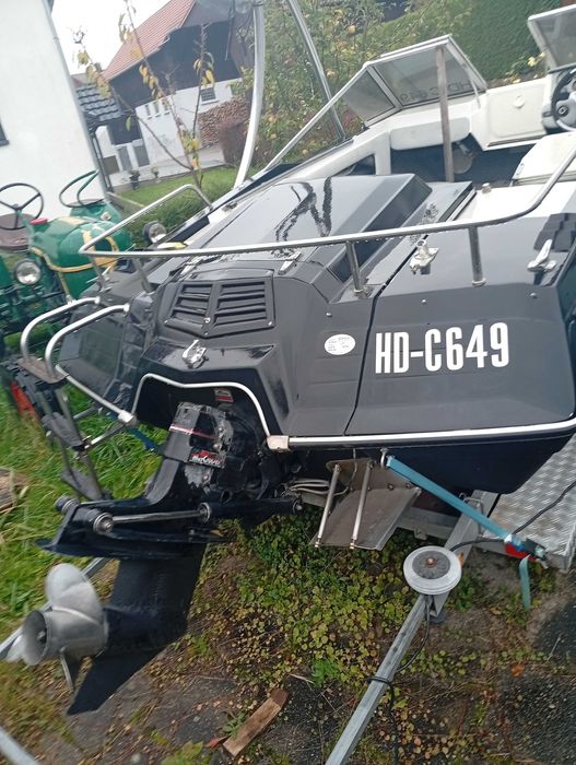 Barca agrement motor onboard insotita de peridoc