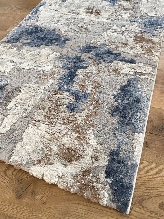 Covor in stare foarte buna