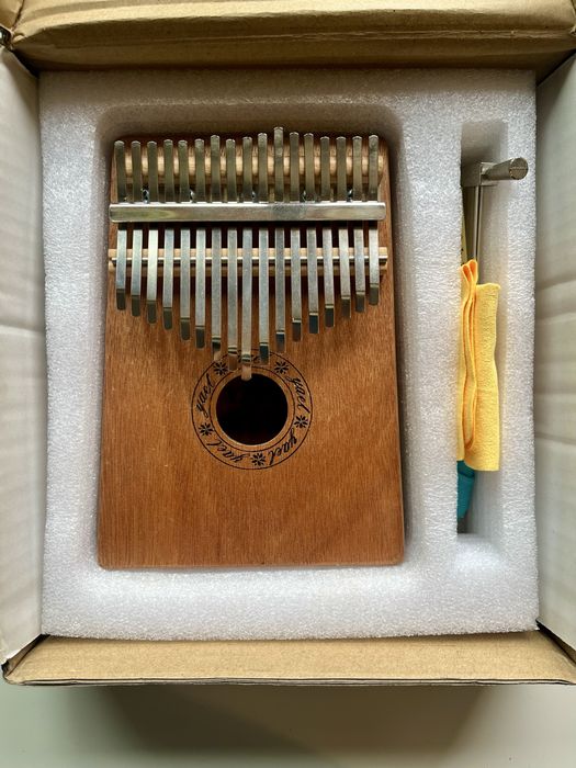 Kalimba “Thumb Piano”  YAEL