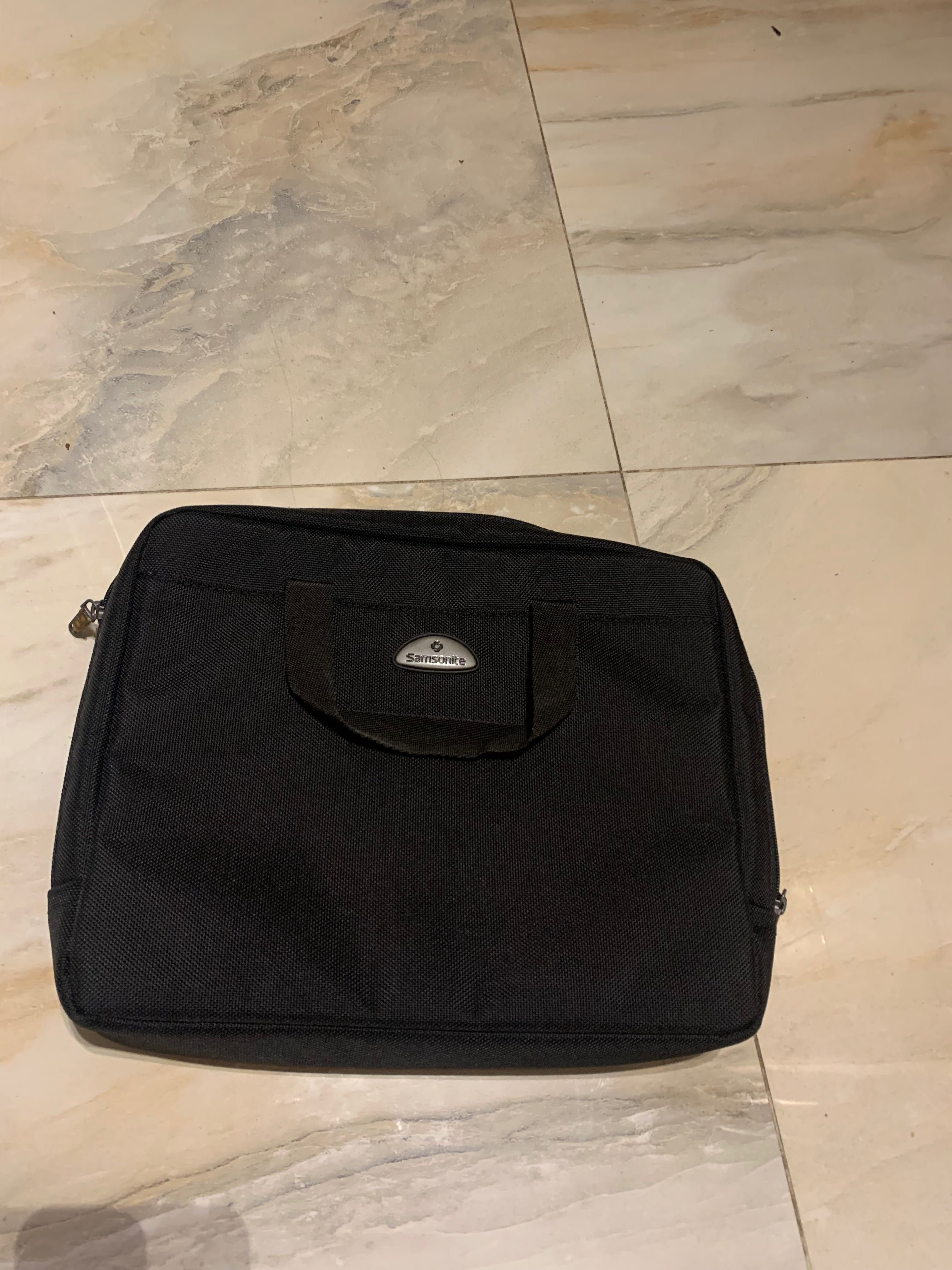 Geanta dama laptop Samsonite noua 35 x 28 x 6 cm