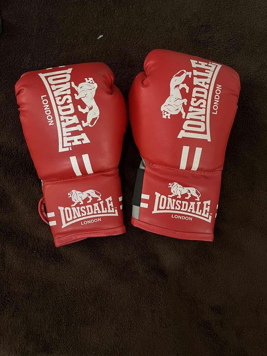 Боксови ръкавици Lonsdale