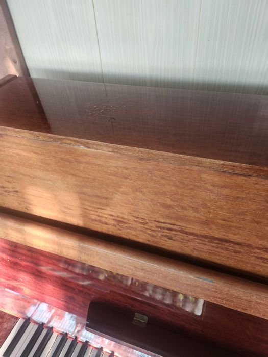 Продавам пиано Рига