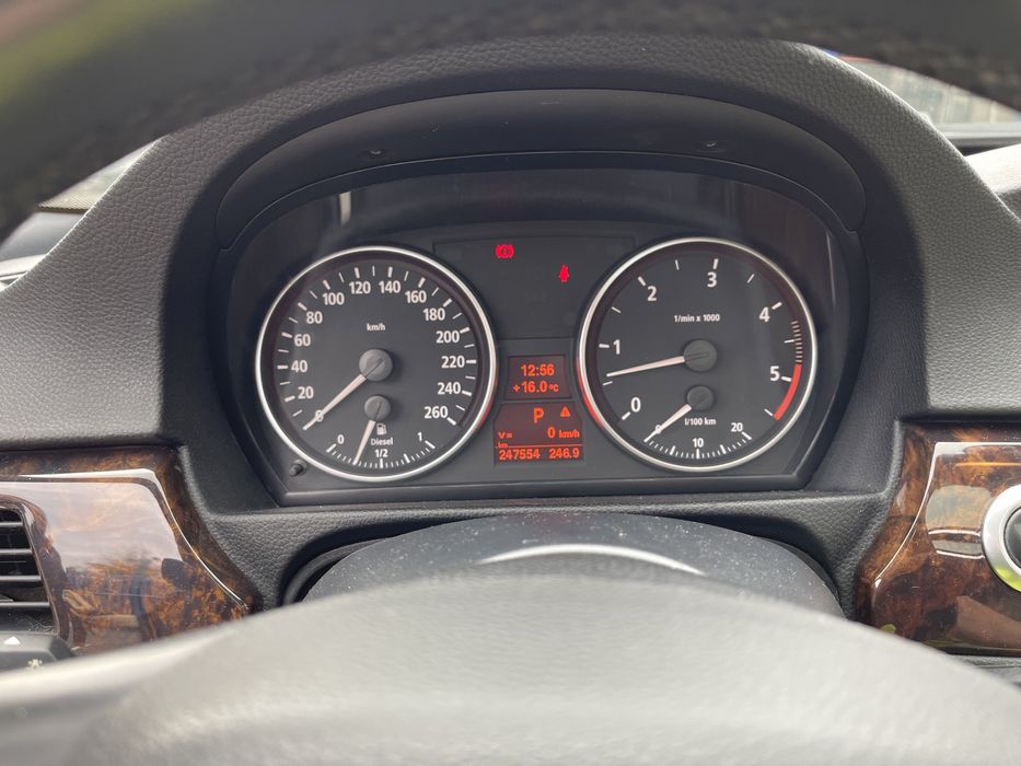 Бмв е91 330д само на задно m57