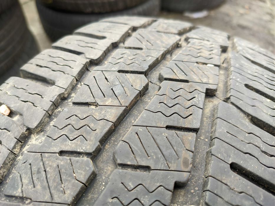 2бр Зимни гуми за БУС 195 65 16 С - Michelin