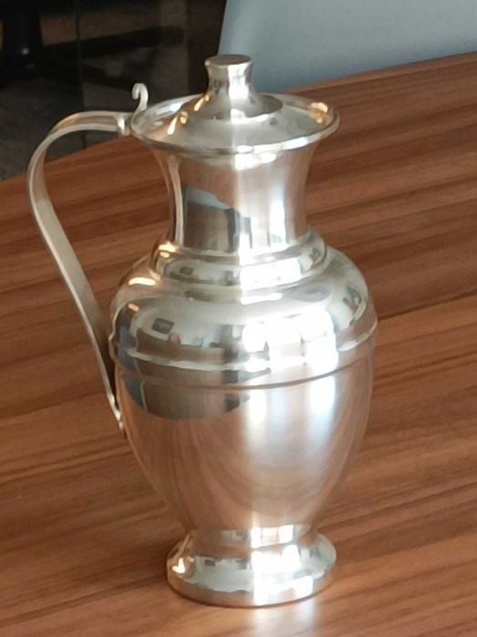 Посребрена кана 1,2 л с капаче