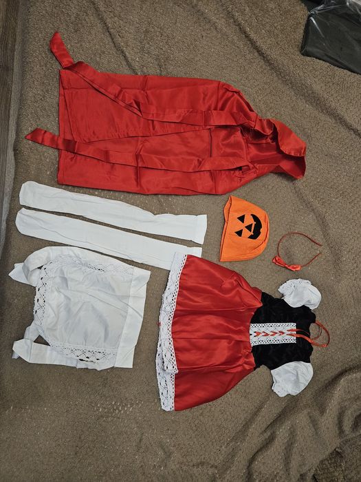 Vând costum fetițe pentru Halloween și petreceri