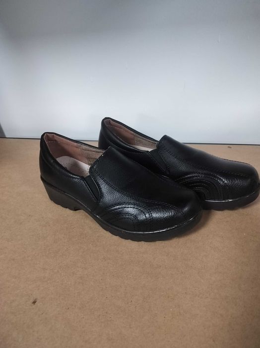 Pantofi de damă din piele