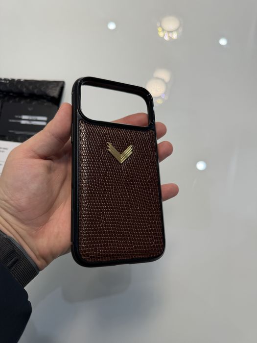 Husa Velante 17 Pro Max Piele Vitel