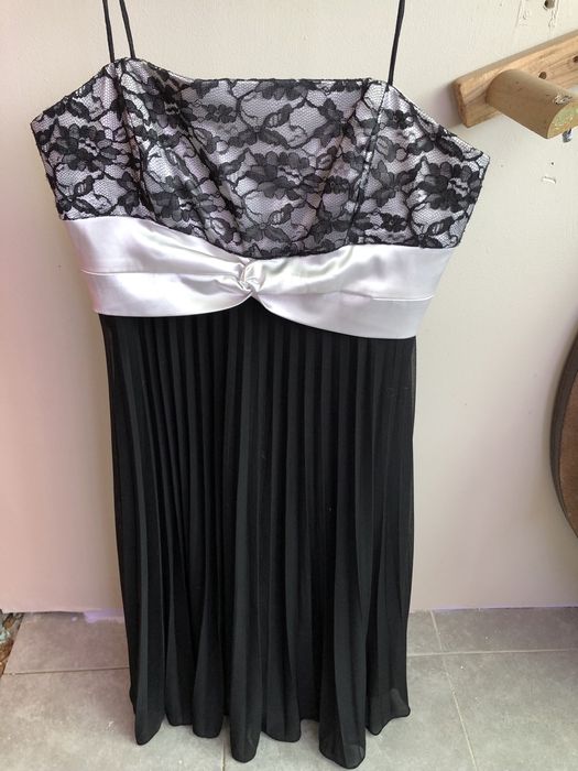 Дамски рокли