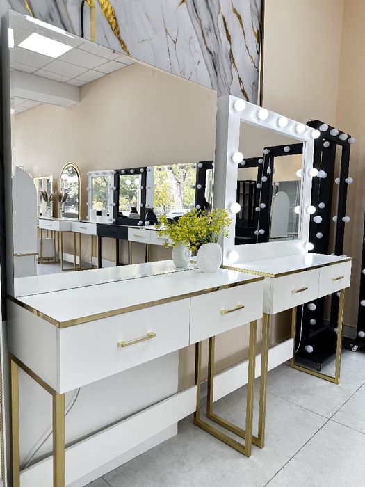 Oina zerkalo salon uchun