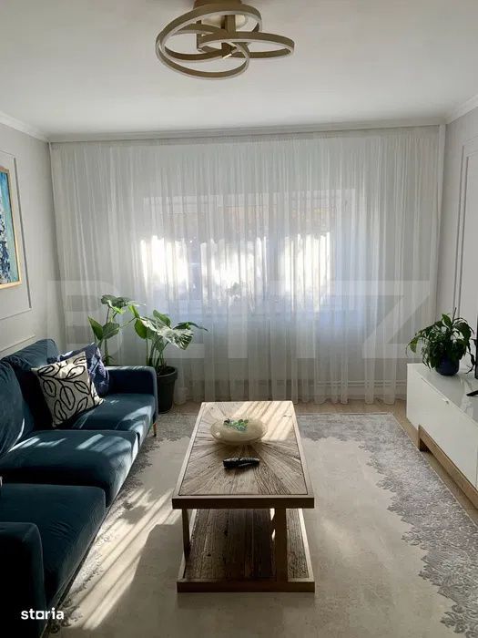 Apartament modern cu 3 camere, etaj intermediar, Obcini