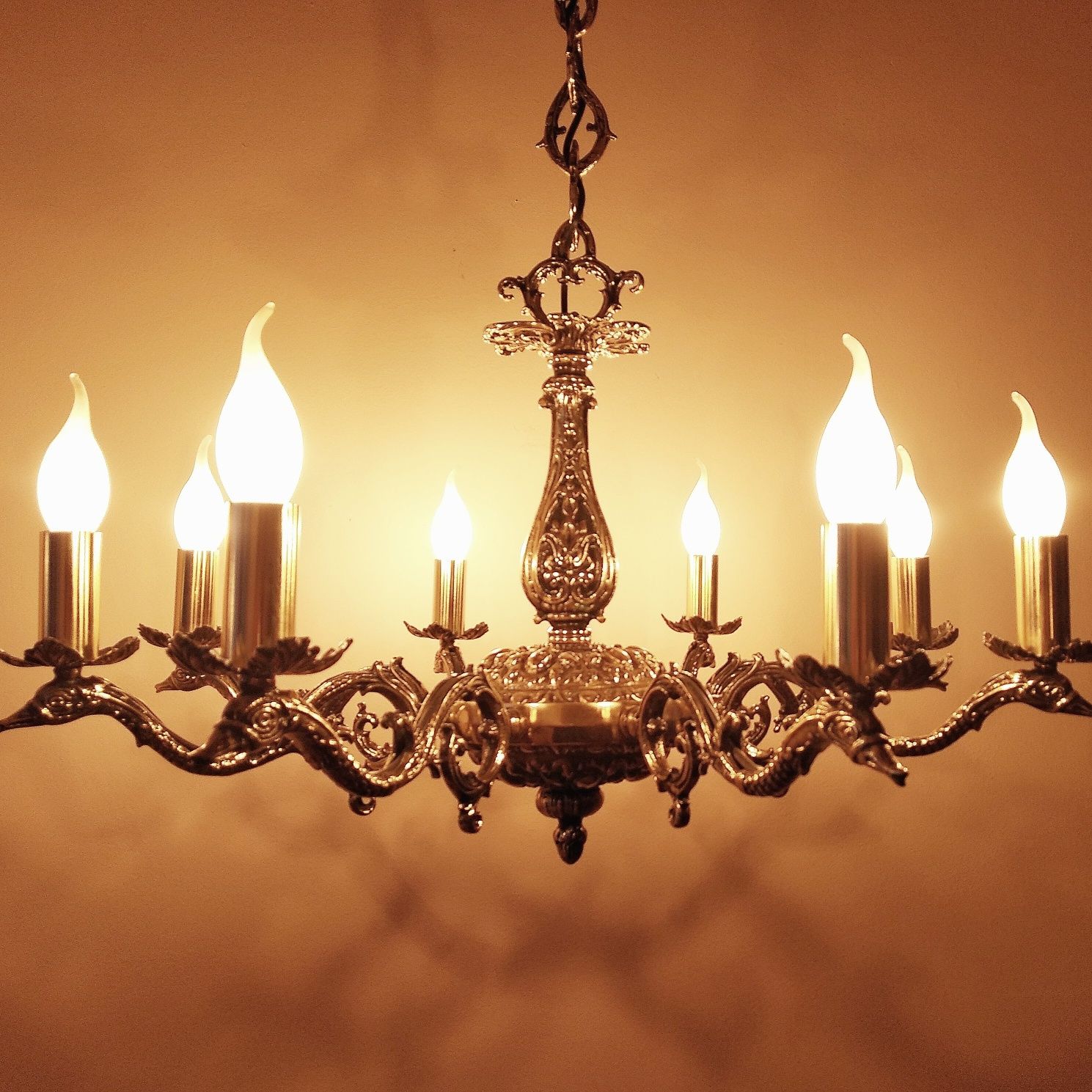 Уникален бароков луксозен полилей за хол,класическо осветление,лампа
