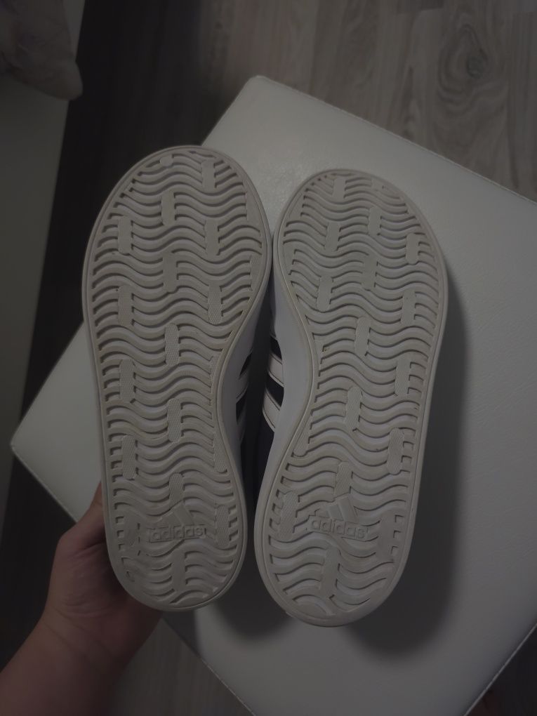 Кецове Adidas VL Court 3.0