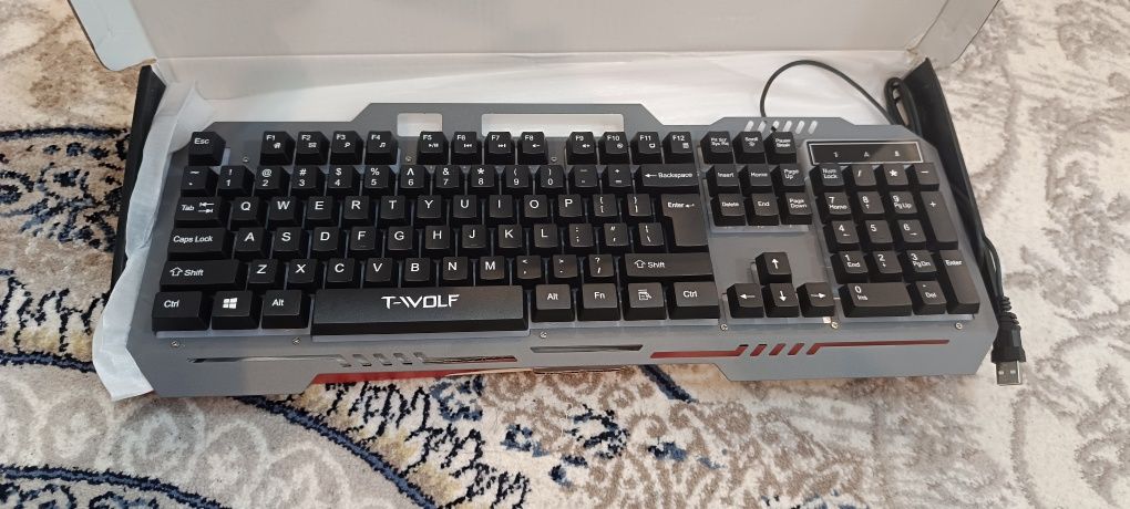 Klavitura T16 rgb yengi