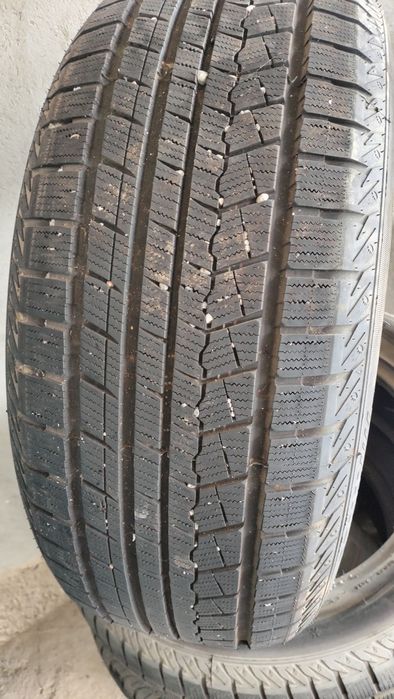 Зимние шыни хорошем состояние