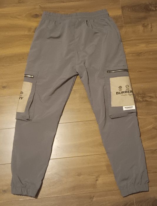 Burberry cargo сив