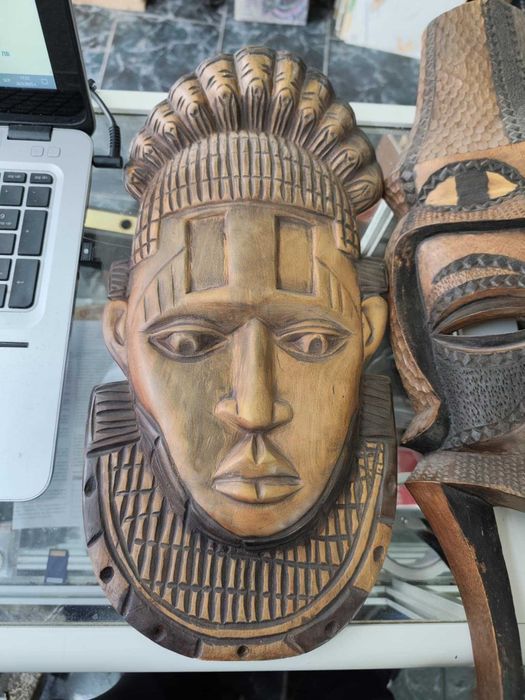 Лот дървени маски четири броя