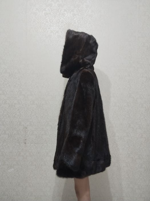 Продам шубу норковую