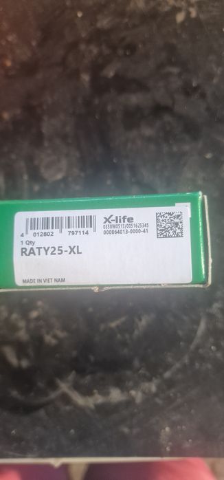 Vând 11 rulmenți industriali